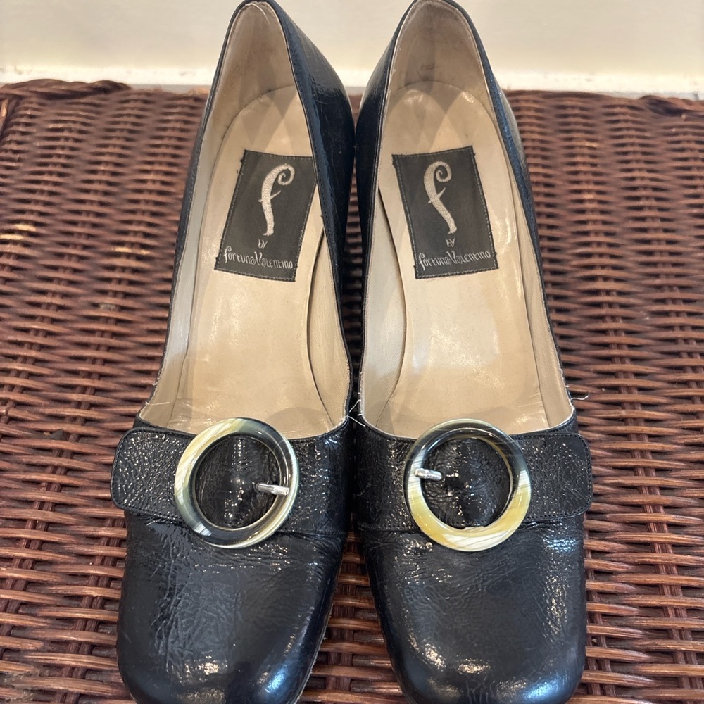 2000’s F By Fortuna Valentino Black Leather Women's Shoes
